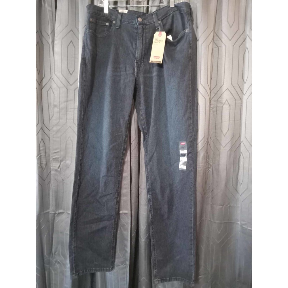 Levi Strauss & Co stretch athletic taper size 35/36
